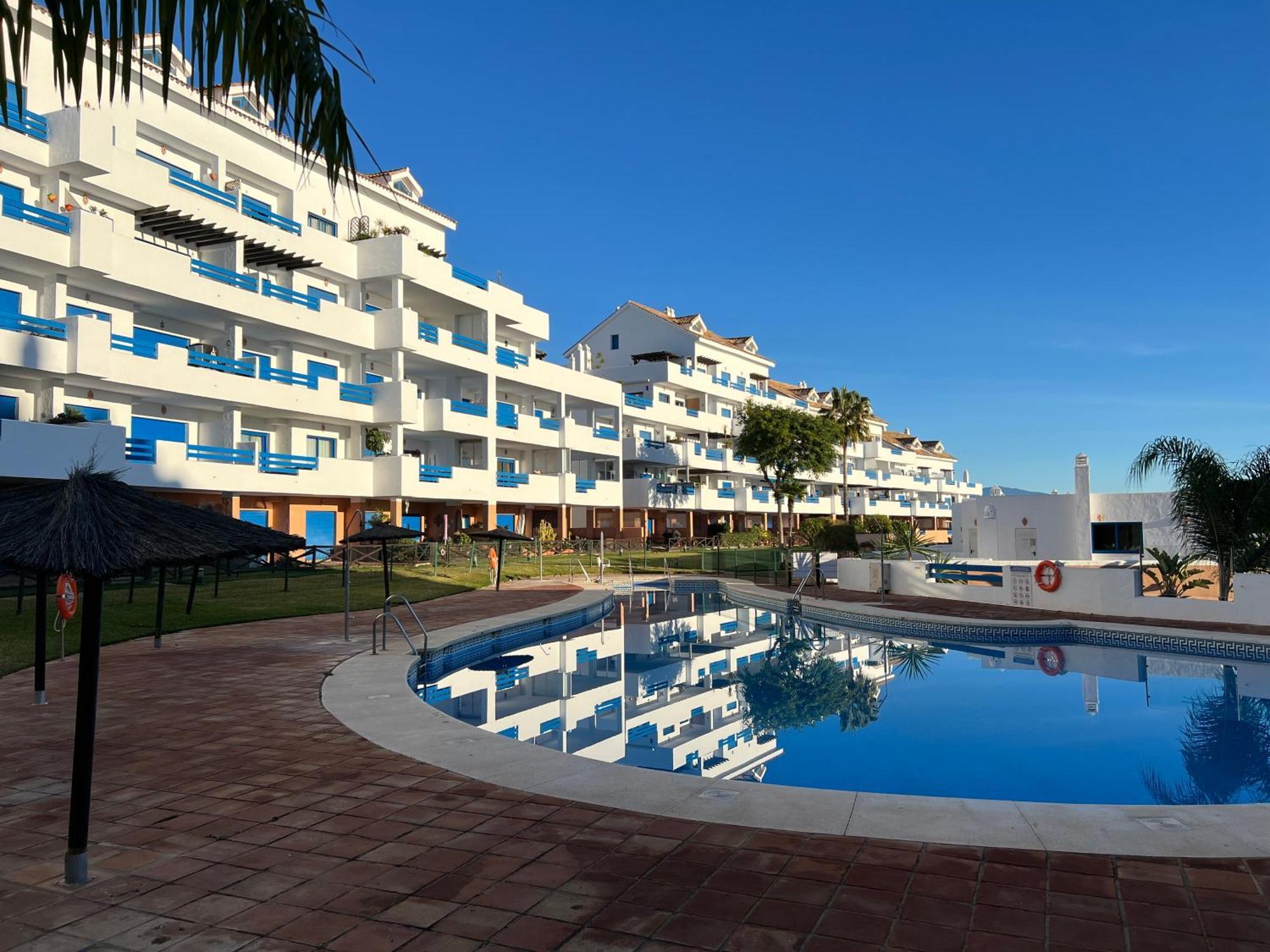 2 Bedrooms Sea And Pool View Apt In Duquesa Golf & Gardens Manilva Castillo de Sabinillas Exteriör bild